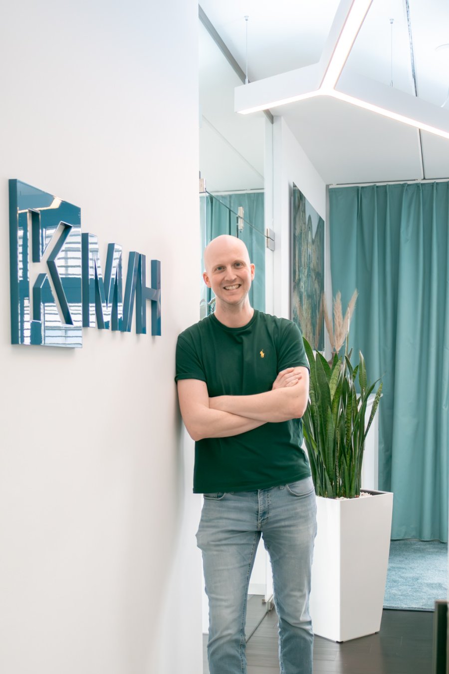 Christoph berichtet hautnah von 15 Jahren KMH Firmengeschichte mit allen Meilensteinen, Herausforderungen und Erfolgen.