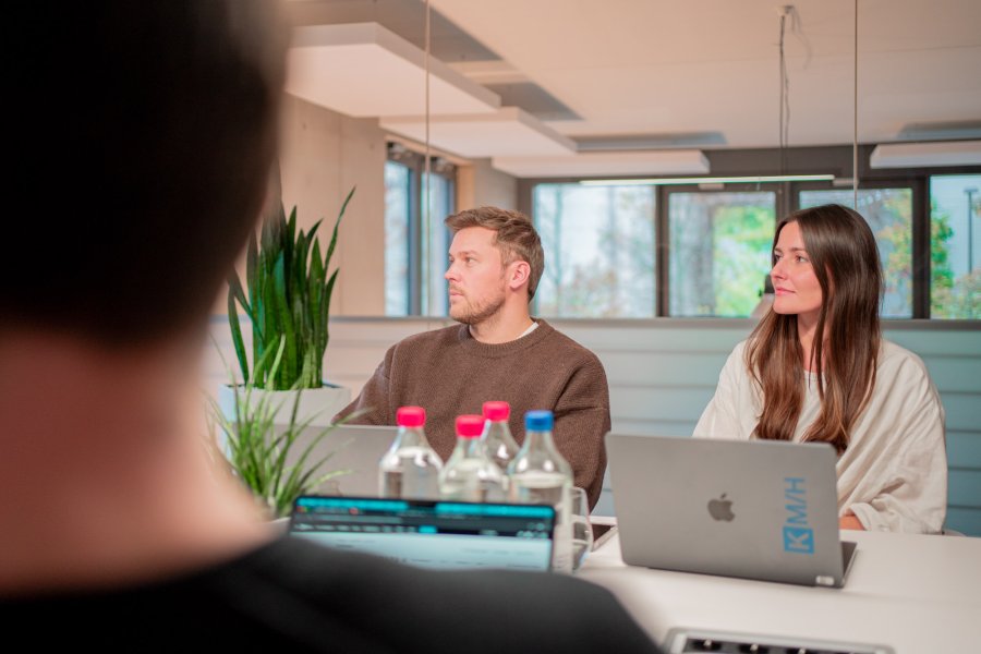 KMH Mitarbeiter helfen Energieversorgern und Stadtwerken zu mehr Qualität bei weniger Ressourcen