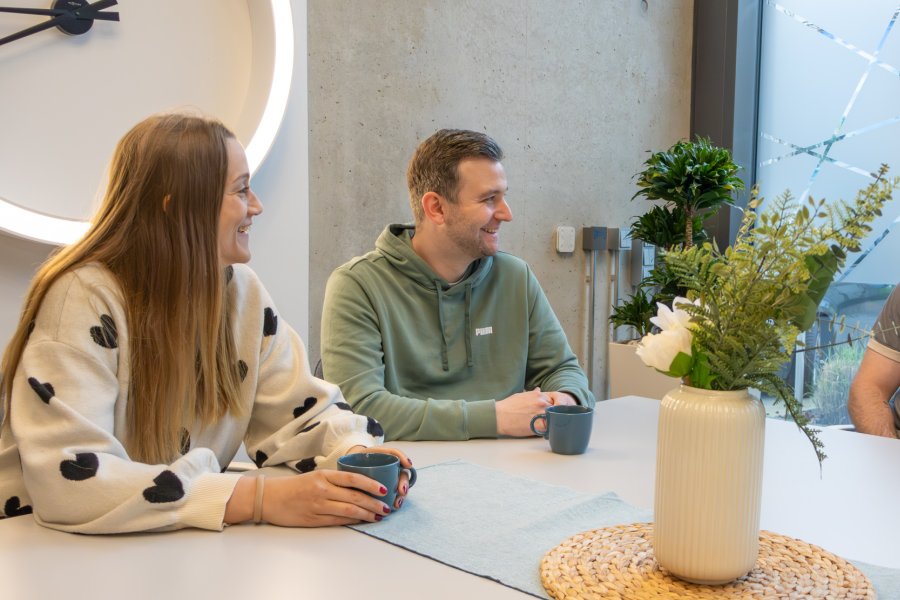 KMH MItarbeiter und Kunden aus der Energiebranche nach Software Rollout