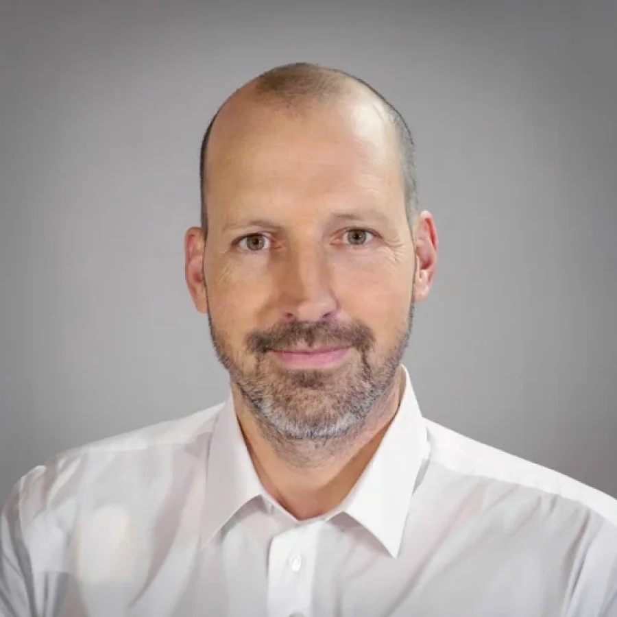 EWE Geschäftsührer Oliver Bolay langjähriger Kunde der KMH